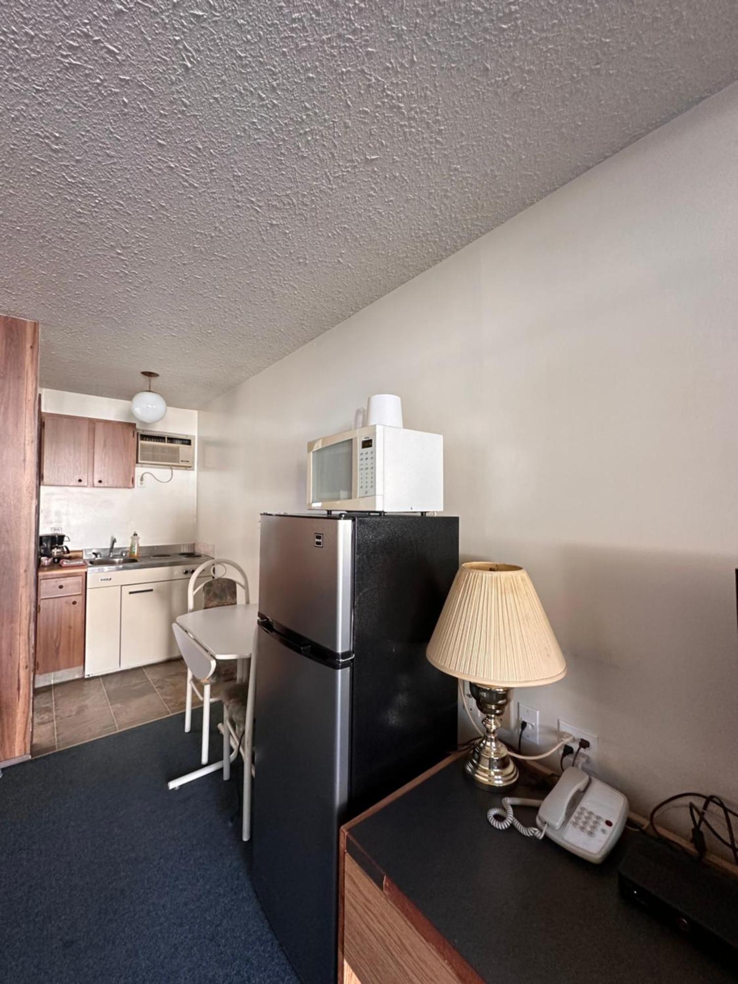 Howard Johnson By Wyndham Edson Exteriér fotografie